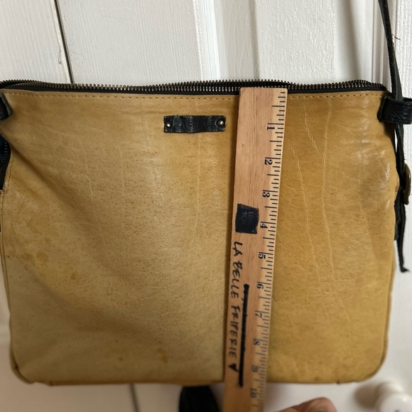 Genuine leather / fur trim crossbody - Picture 10 of 11